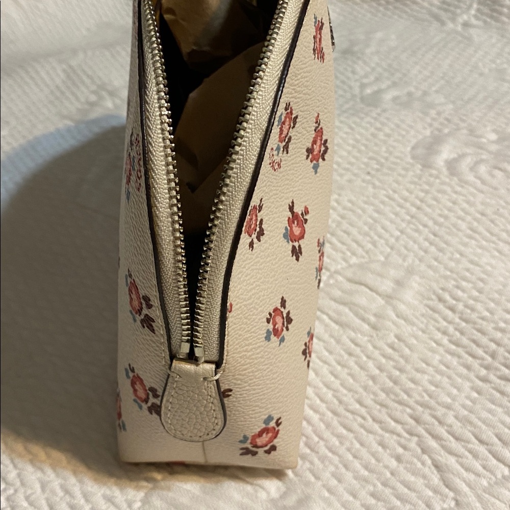 Coach Cosmetic Bag - Picture 6 of 12